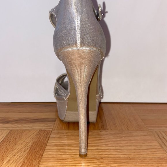 Steve Madden 5-Inch Heels || Silver Jewelled - Picture 4 of 7
